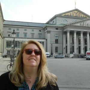 Meet your Posher, Melissa